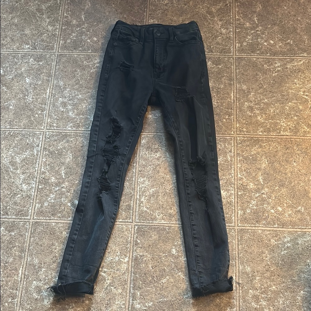 Aeropostale Black Ankle Cropped Jeans with Distressed Details